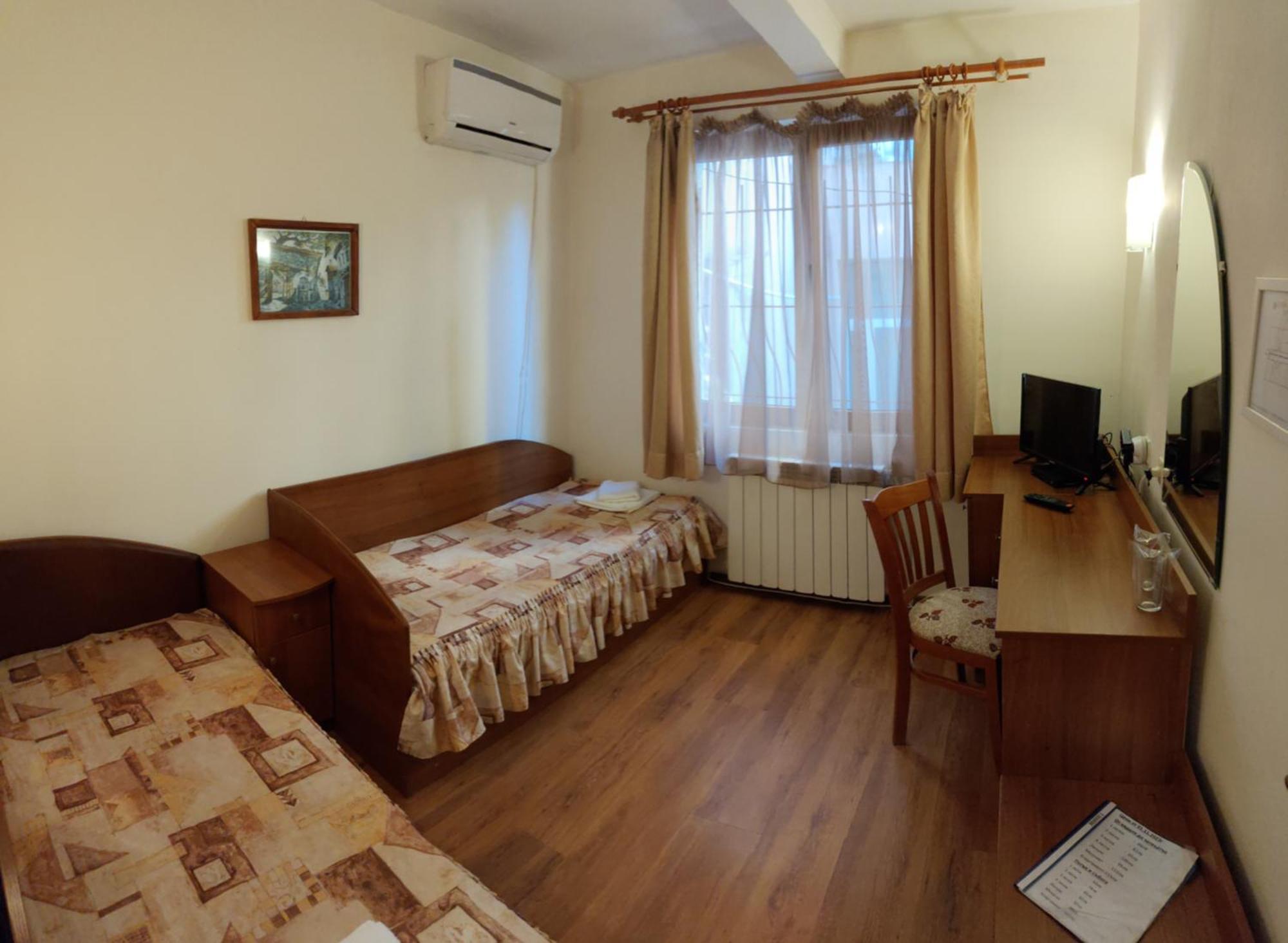 Medic Hotel Sofia Exterior photo